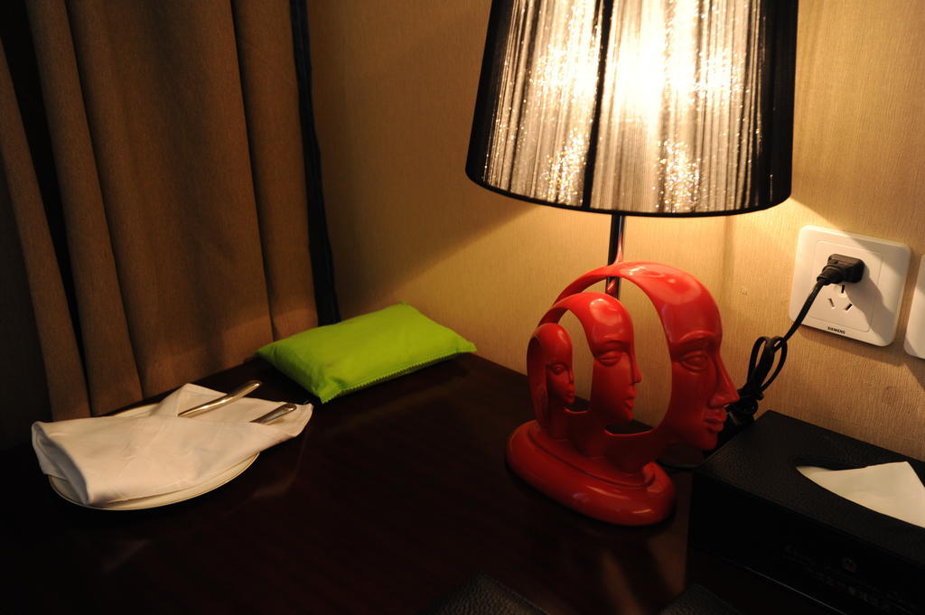 Wanrun International Resort Hotel In Tibet Xigaze Room photo